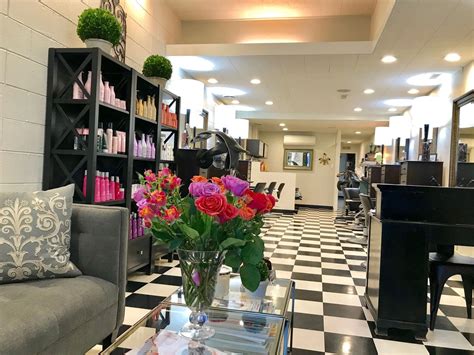 Renew Hair Salon .